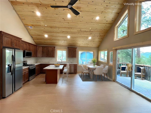 810 Villa Grove Ave, Big Bear City, CA 92314 - photo 5
