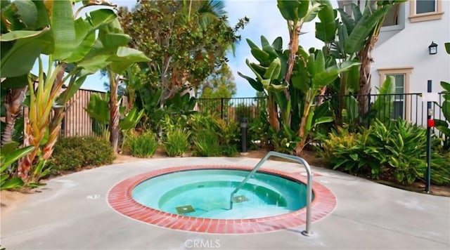 785 Harbor Cliff Way Unit 177, Oceanside, CA 92054 - view of swimming pool featuring a hot tub