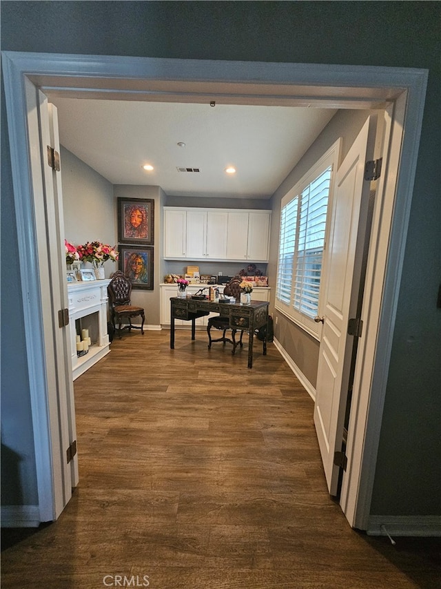 785 Harbor Cliff Way Unit 177, Oceanside, CA 92054 - dining room with recessed lighting and dark wood-type flooring