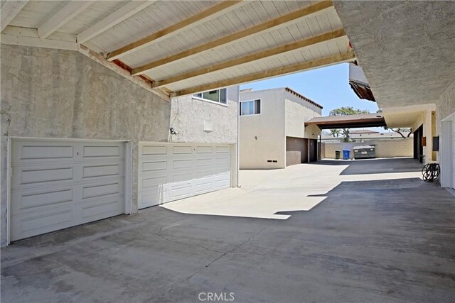2704 Voorhees Ave Unit 4, Redondo Beach, CA 90278 - view of patio / terrace with driveway