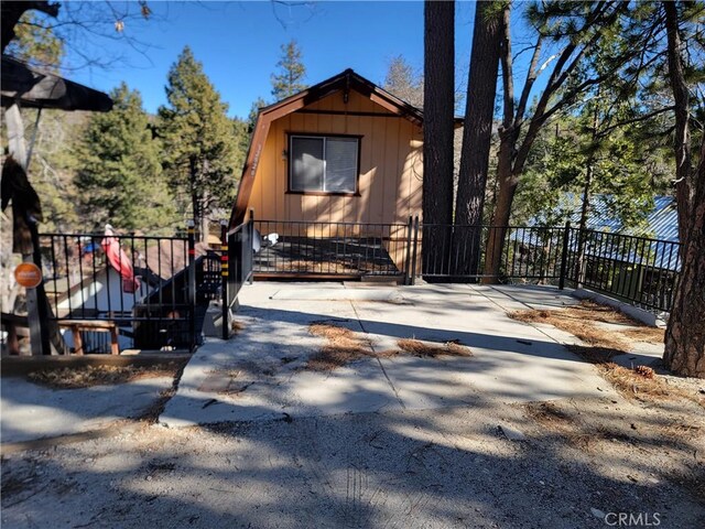 32826 Truman Ln, Running Springs, CA 92382 - photo 2
