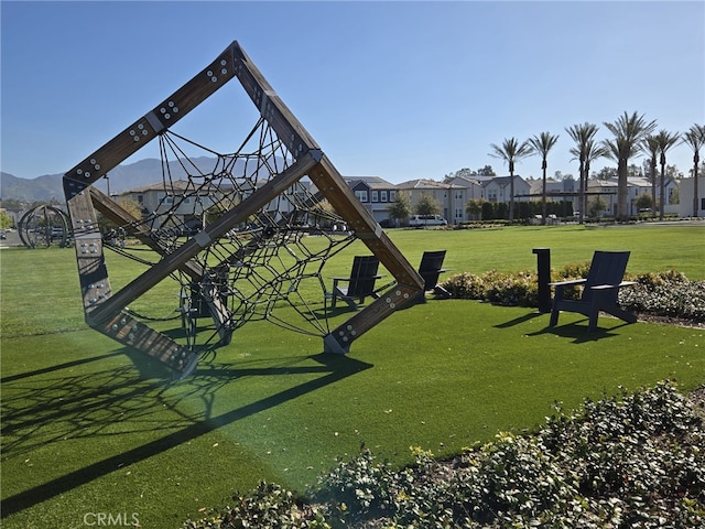 171 Bear Leaf Dr, Lake Forest, CA 92630 - view of property's community with a lawn