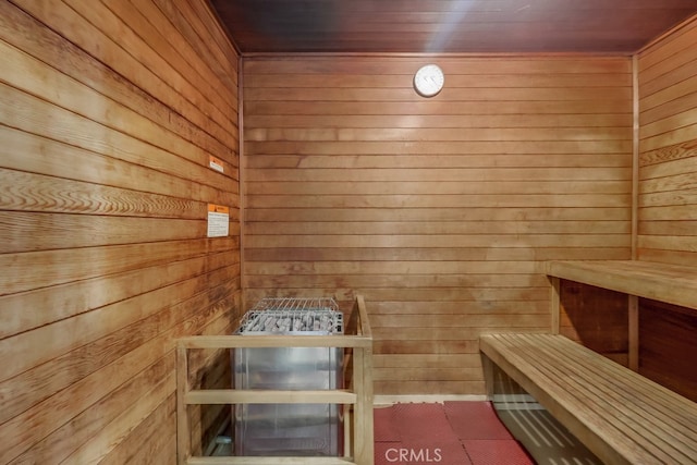 488 E Ocean Blvd Unit 502, Long Beach, CA 90802 - relaxing sauna with wooden walls