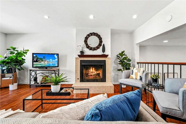 1737 Peyton Ave Unit E, Burbank, CA 91504 - living area featuring a fireplace, wood finished floors, and recessed lighting
