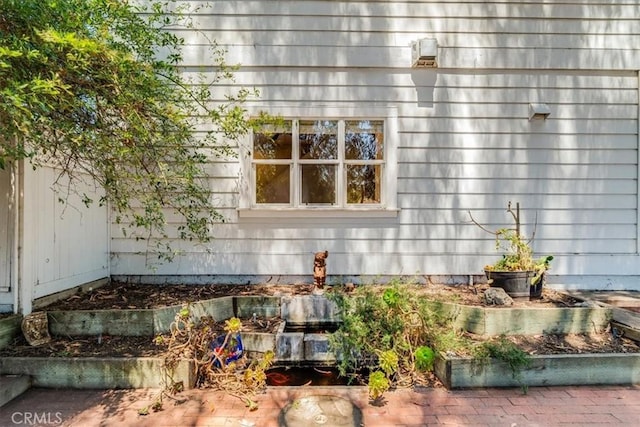 558 Adina Way, Nipomo, CA 93444 - exterior view of a garden