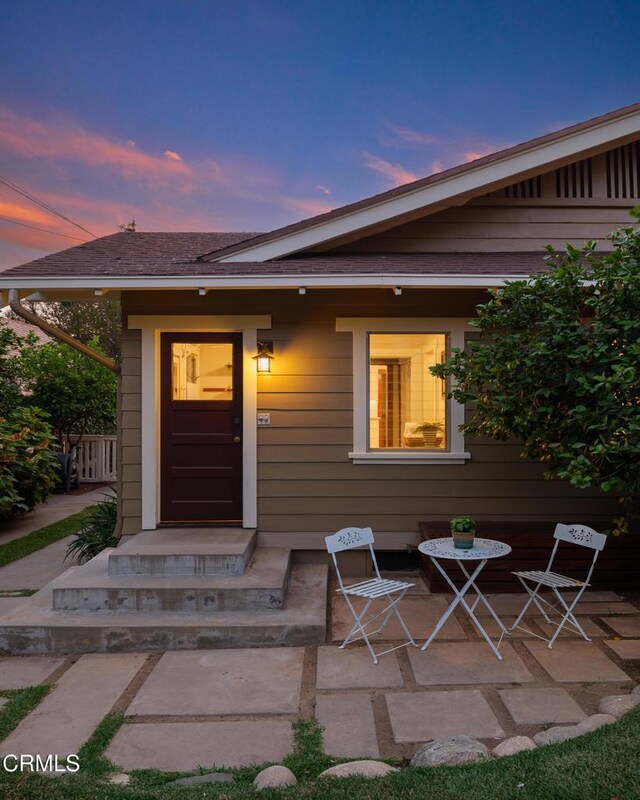 1036 N Chester Ave, Pasadena, CA 91104 - view of exterior entry at dusk