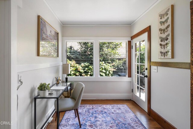 1036 N Chester Ave, Pasadena, CA 91104 - office space featuring crown molding and wood finished floors