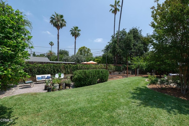1036 N Chester Ave, Pasadena, CA 91104 - view of grassy yard