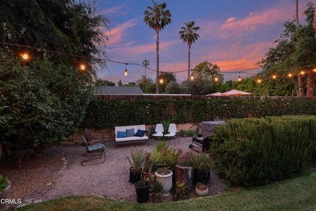 1036 N Chester Ave, Pasadena, CA 91104 - yard at dusk featuring a patio