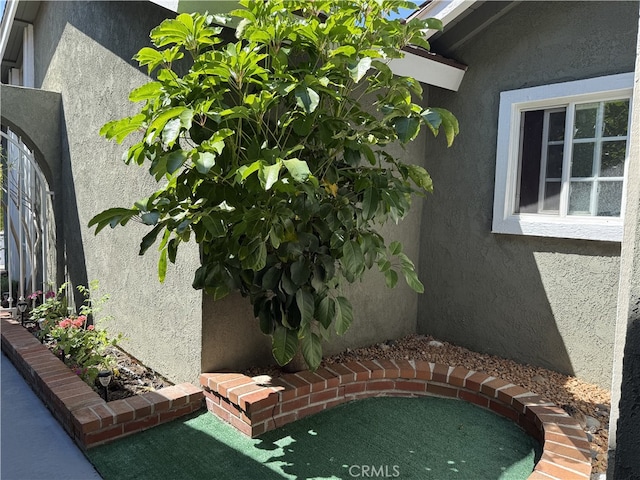 21841 Zuni Dr, Lake Forest, CA 92630 - exterior view of stucco siding