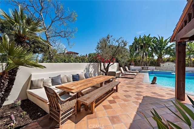 1 Overlook Dr, Ladera Ranch, CA 92694 - view of patio with outdoor dining space