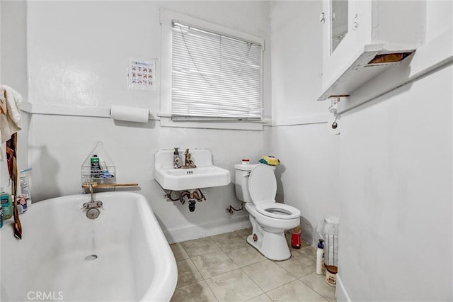 1470 W Adams Blvd, Los Angeles, CA 90007 - full bath featuring a soaking tub and tile patterned floors