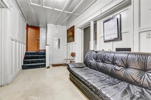 1470 W Adams Blvd, Los Angeles, CA 90007 - living area with a decorative wall and stairway