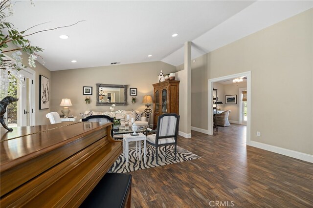 33612 Vino Way, Temecula, CA 92591 - living room featuring wood finished floors, plenty of natural light, vaulted ceiling, and recessed lighting