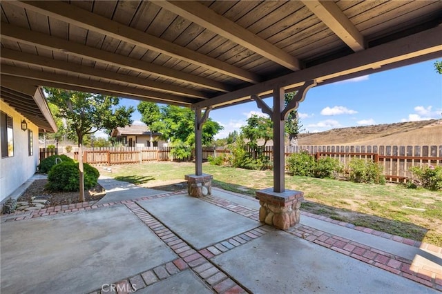 41050 Mesa Robles Cir, Temecula, CA 92592 - fenced backyard featuring a patio