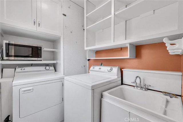 506 Geneva Ave, Claremont, CA 91711 - washroom featuring washing machine and clothes dryer