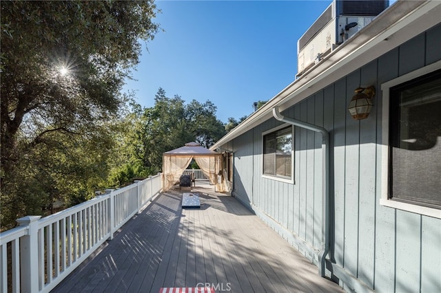 50128 Deer Meadow Way, Oakhurst, CA 93644 - wooden terrace with a gazebo