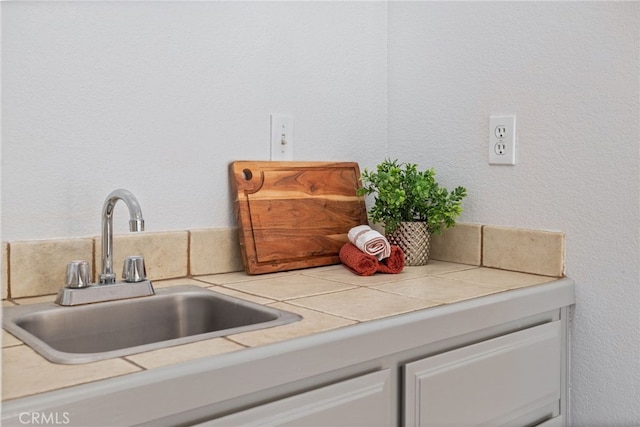 50128 Deer Meadow Way, Oakhurst, CA 93644 - detailed view of a sink and light countertops