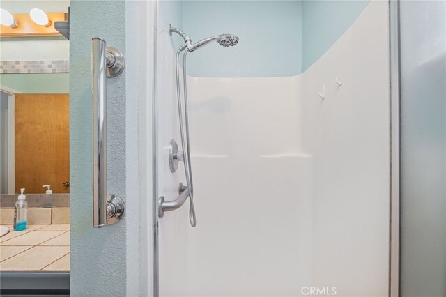 50128 Deer Meadow Way, Oakhurst, CA 93644 - full bath with a stall shower and vanity