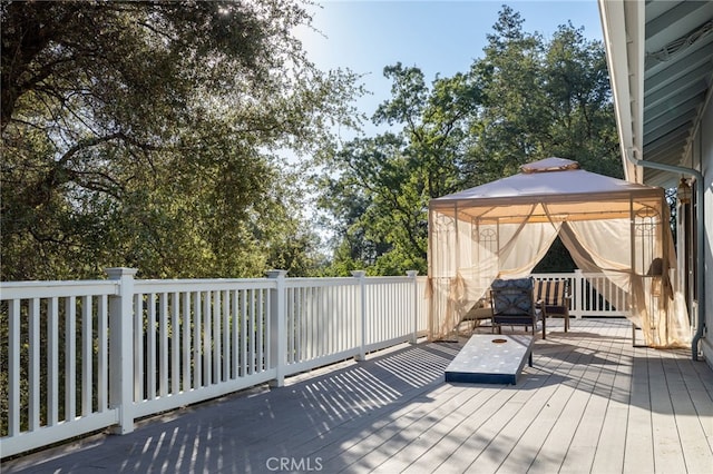 50128 Deer Meadow Way, Oakhurst, CA 93644 - wooden terrace with a gazebo