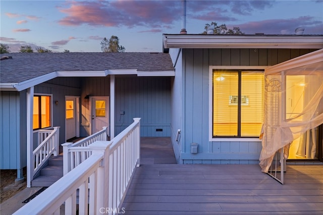 50128 Deer Meadow Way, Oakhurst, CA 93644 - entrance to property with a shingled roof and a deck