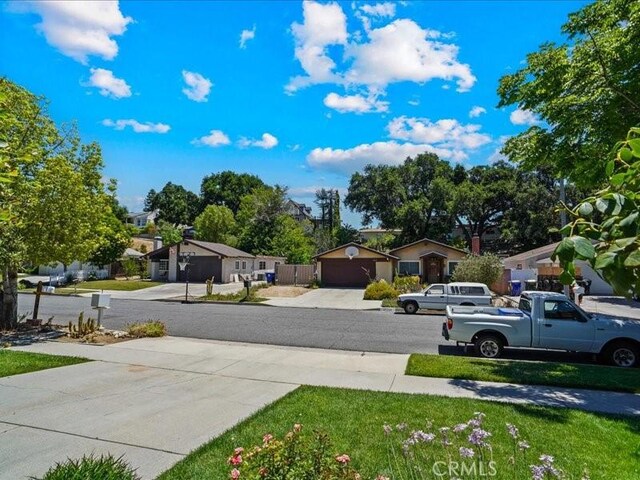 24721 Airville Ave, Newhall, CA 91321 - photo 17