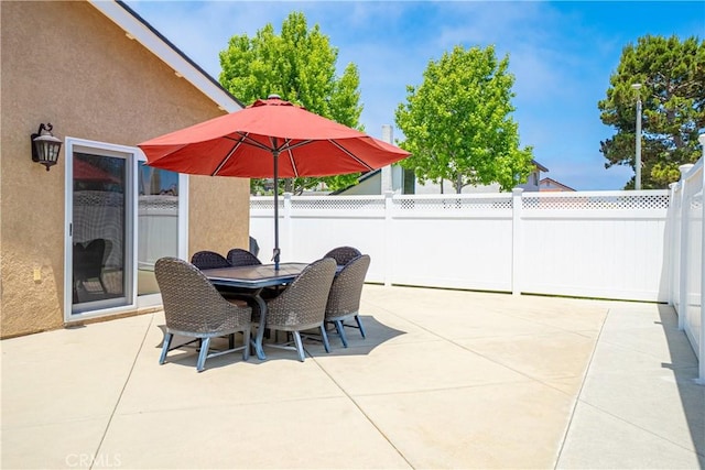 20002 Tomlee Ave, Torrance, CA 90503 - view of patio with outdoor dining space