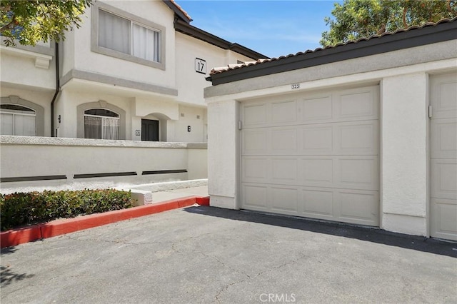 30902 Clubhouse Dr Unit 17A, Laguna Niguel, CA 92677 - view of garage