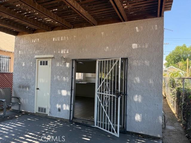 1466 W 35th St, Los Angeles, CA 90018 - photo 13