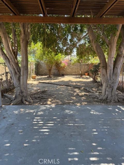 1466 W 35th St, Los Angeles, CA 90018 - photo 14