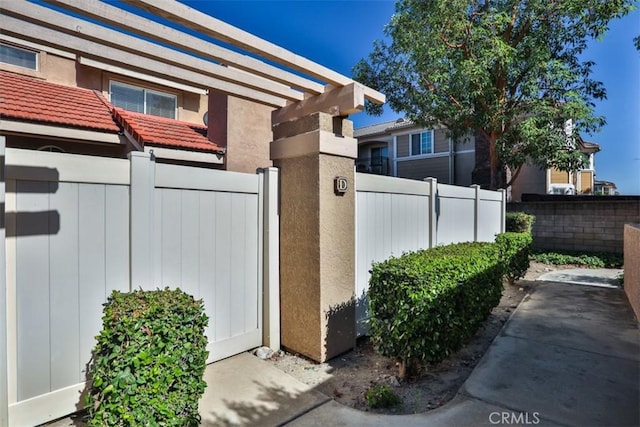 8366 Gabriel Dr Unit D, Rancho Cucamonga, CA 91730 - gate with a pergola
