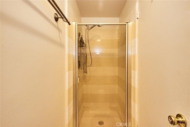 5574 Elsinore Ave, Buena Park, CA 90621 - bathroom featuring a shower stall