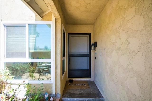 5574 Elsinore Ave, Buena Park, CA 90621 - entrance to property featuring stucco siding