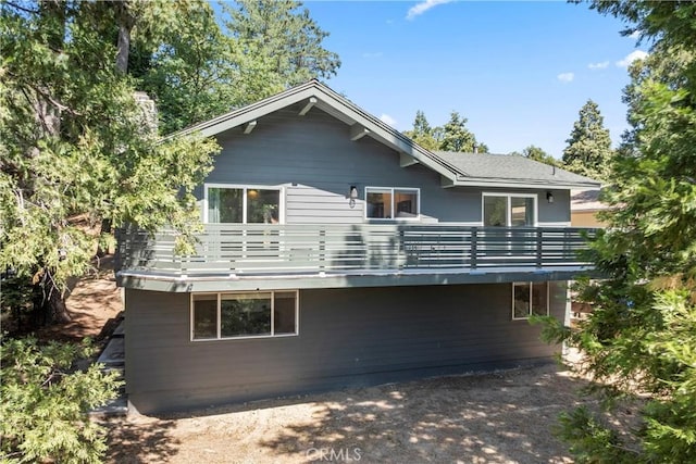 1016 Berne Dr, Crestline, CA 92325 - back of house featuring a balcony