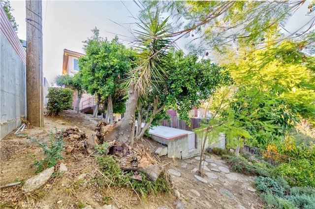 1742 Hanscom Dr, South Pasadena, CA 91030 - view of yard