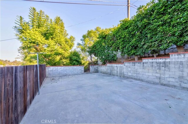 1742 Hanscom Dr, South Pasadena, CA 91030 - view of patio / terrace