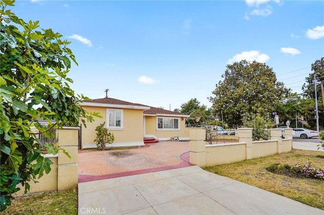 6355 Peach Ave, Van Nuys, CA 91411 - photo 2