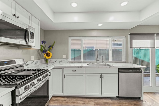 15515 Carrousel Dr, Canyon Country, CA 91387 - photo 8