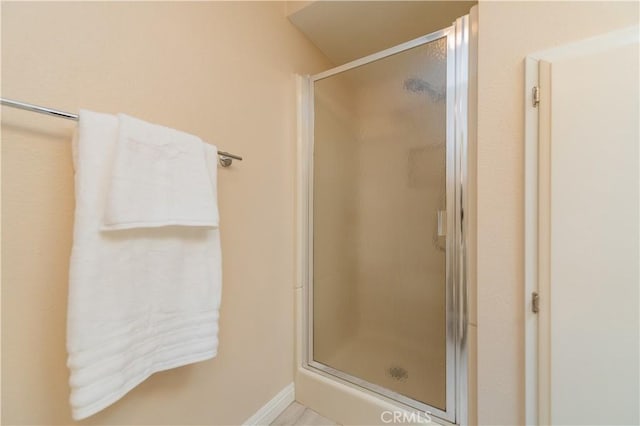 2245 Via Mariposa E Unit D, Laguna Woods, CA 92637 - bathroom with a stall shower