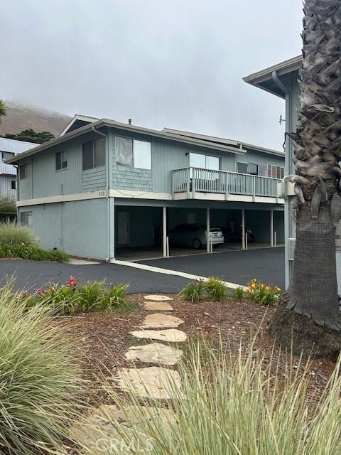 111 Montecito Ave, Pismo Beach, CA 93449 - rear view of house featuring a wooden deck