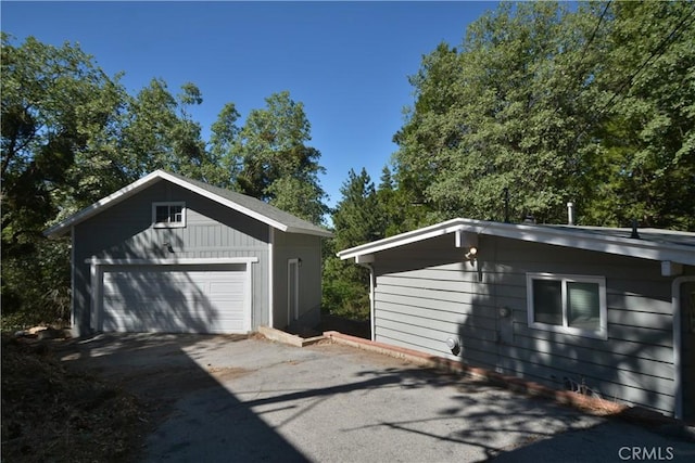 30607 Live Oak Dr, Running Springs, CA 92382 - view of detached garage