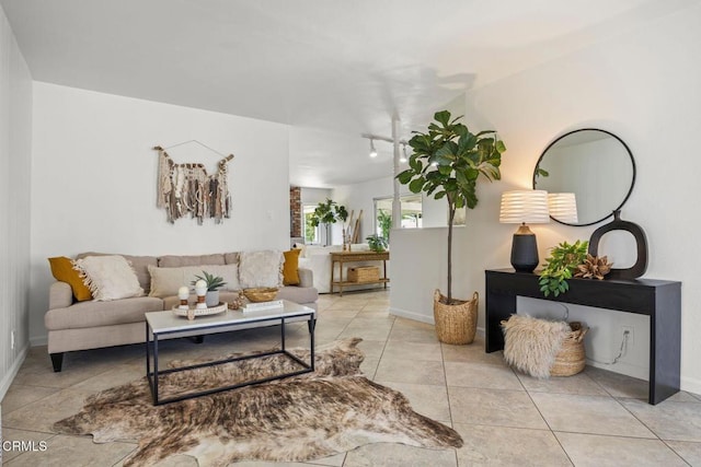 281 Eva St, Ventura, CA 93003 - photo 2