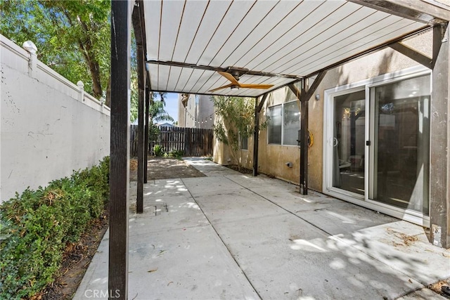 1142 Juniper Ct, San Jacinto, CA 92582 - fenced backyard with a patio