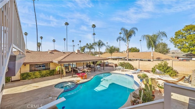 4968 Chapala Dr, Riverside, CA 92507 - view of pool featuring an in-ground hot tub, a patio area, and a fenced backyard