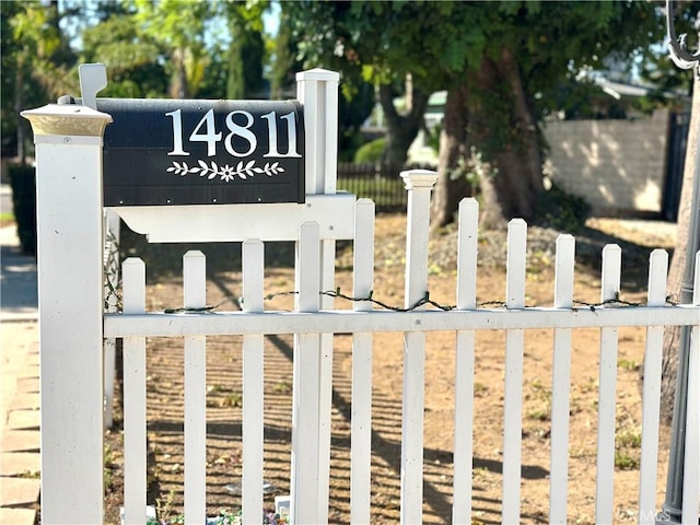 14811 Alexander St, San Fernando, CA 91345 - exterior view