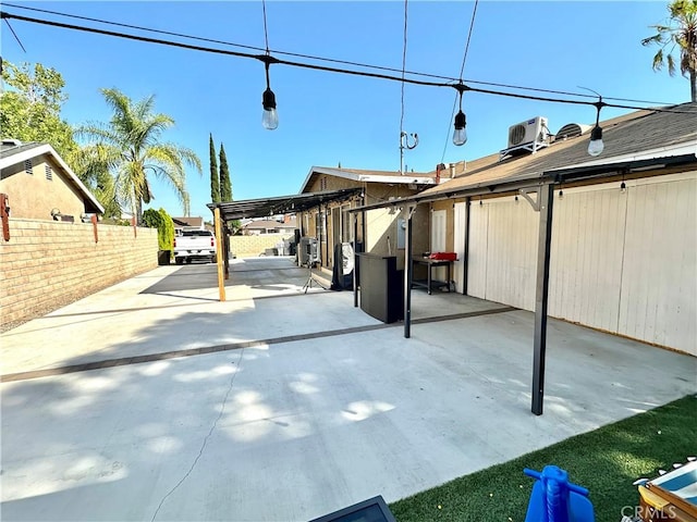 14811 Alexander St, San Fernando, CA 91345 - view of patio / terrace
