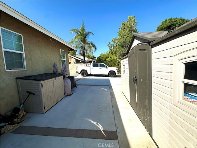 14811 Alexander St, San Fernando, CA 91345 - view of patio