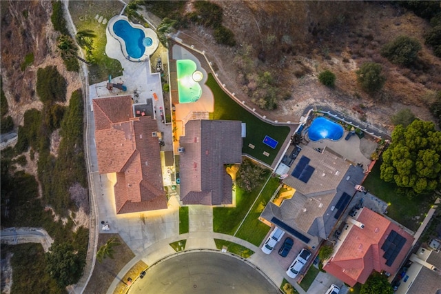747 Highland View Dr, Corona, CA 92882 - aerial view of property and surrounding area with a pool