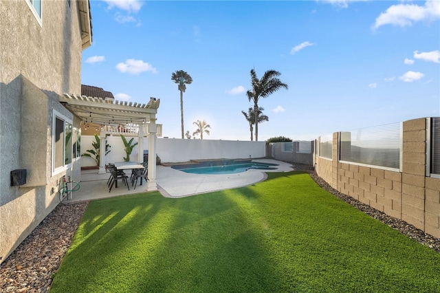 747 Highland View Dr, Corona, CA 92882 - fenced backyard with a pergola and a patio
