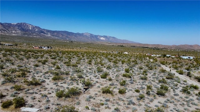 765 Cloud Rd, Lucerne Valley, CA 92356 - photo 8